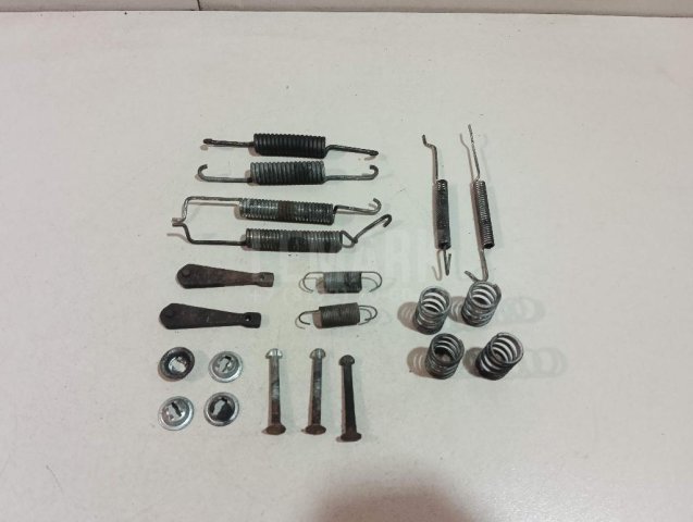 Установочный к-кт задних колодок