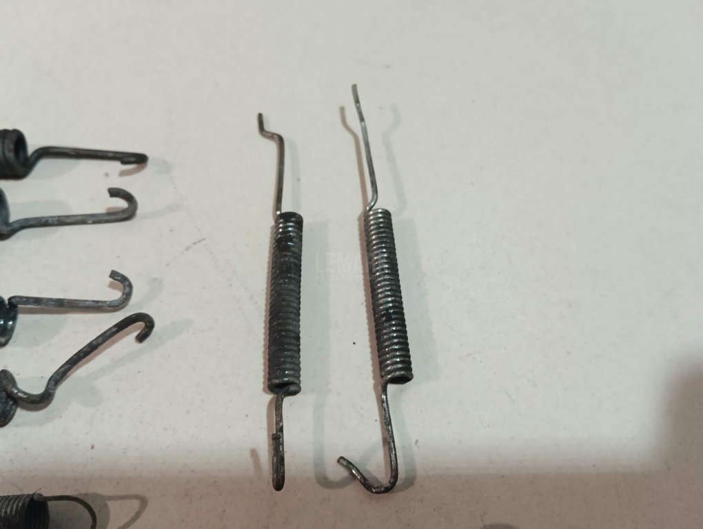 Установочный к-кт задних колодок