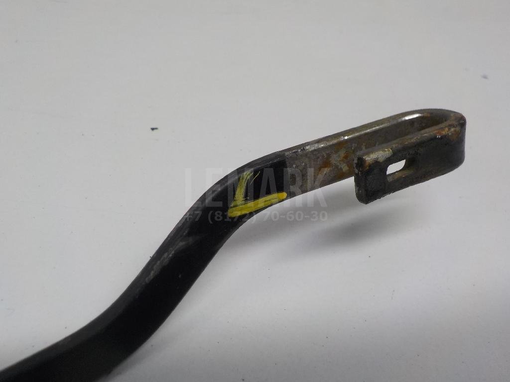 Поводок стеклоочистителя передний левый