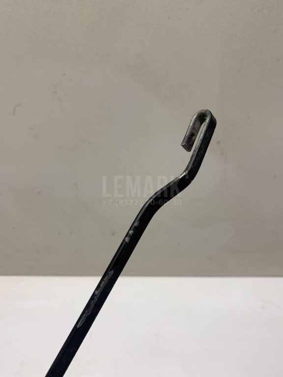 Поводок стеклоочистителя передний левый