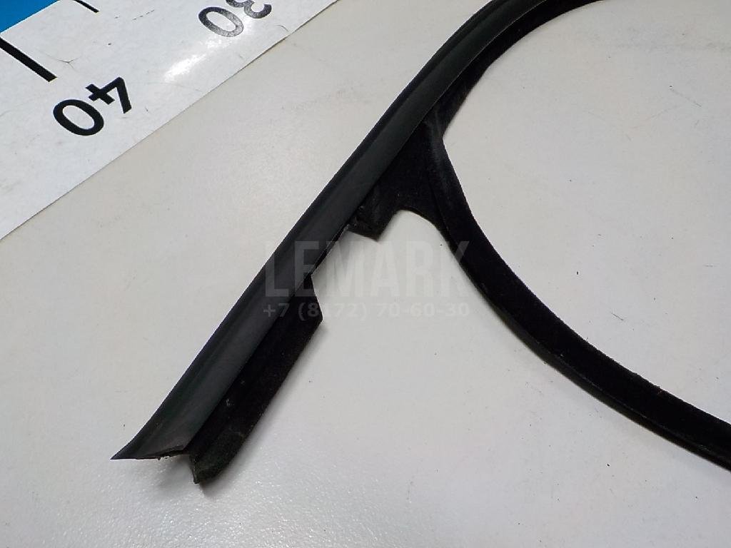 Уплотнитель стекла двери для  Acura MDX 2001-2006