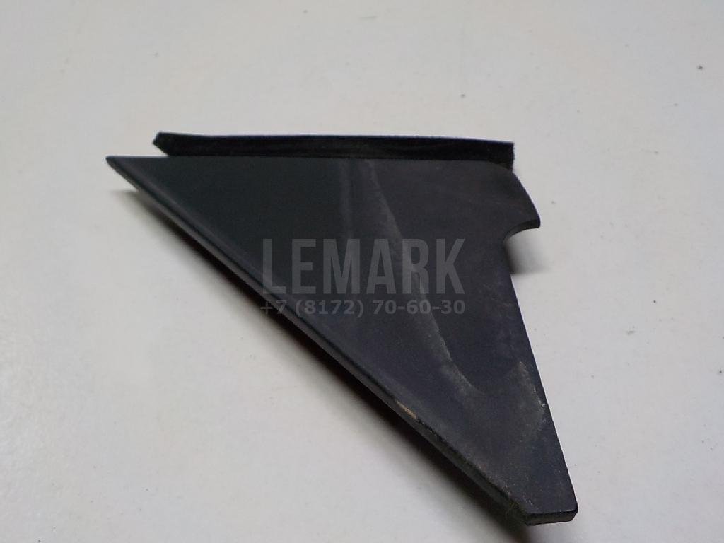 Накладка двери передней левой