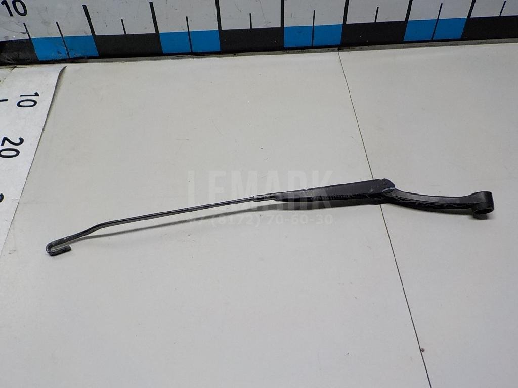 Поводок стеклоочистителя передний левый