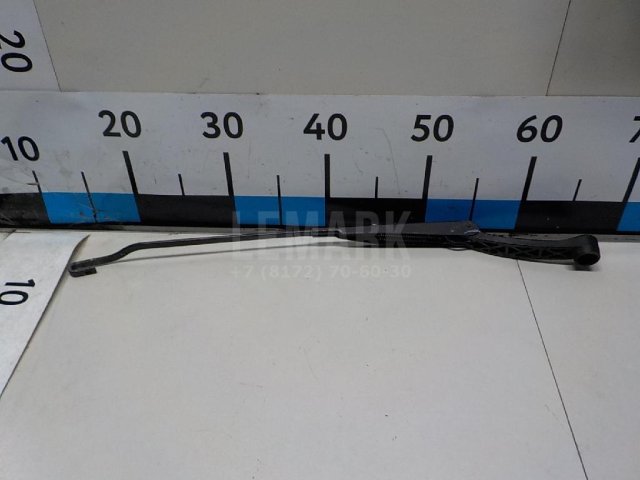 Поводок стеклоочистителя передний левый