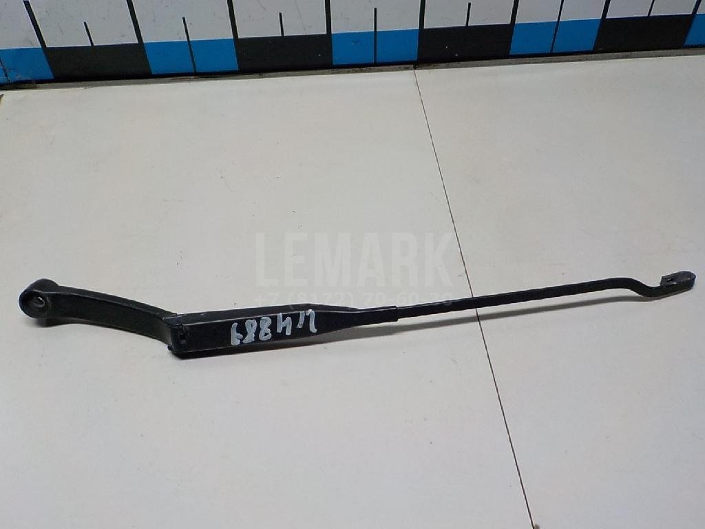 Поводок стеклоочистителя передний левый