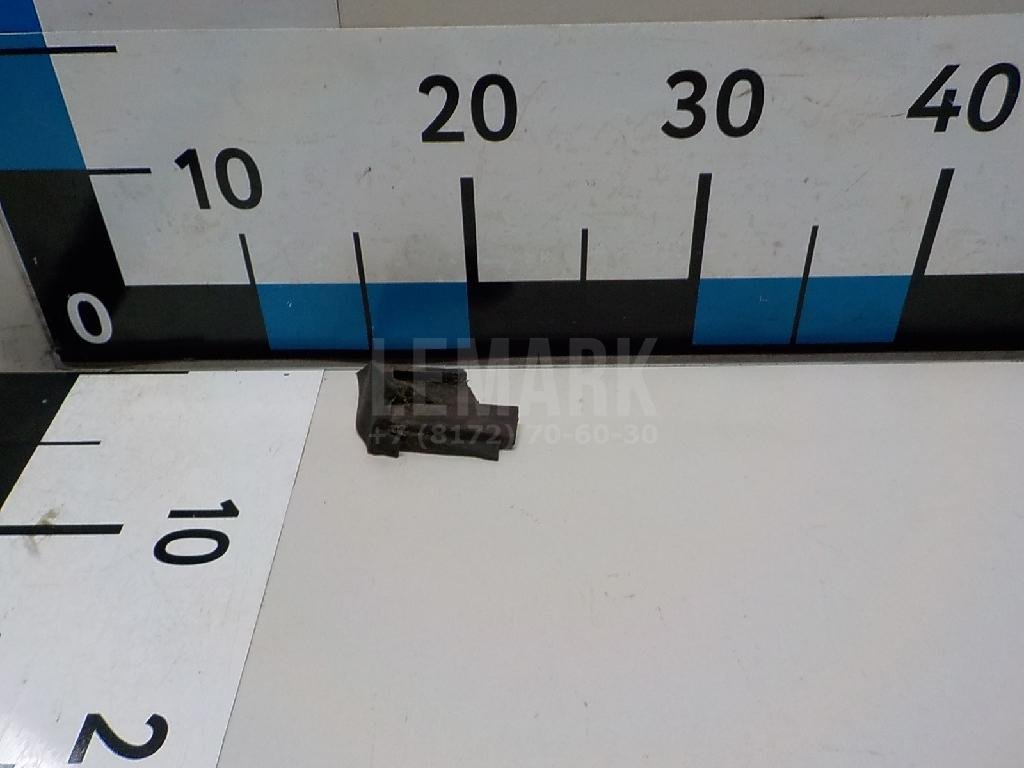 Уплотнитель (наружный) для  Audi A3 [8P1] 2003-2013