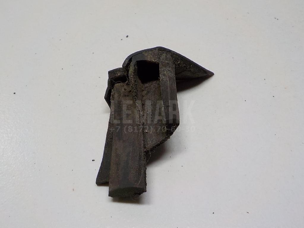 Уплотнитель (наружный) для  Audi A3 [8P1] 2003-2013