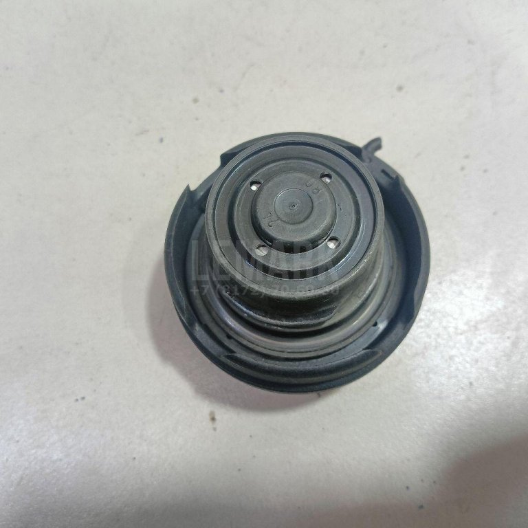 Крышка топливного бака