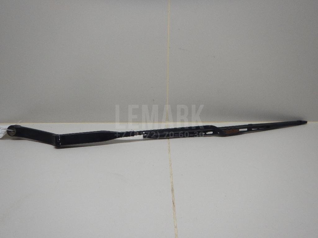 Поводок стеклоочистителя передний левый