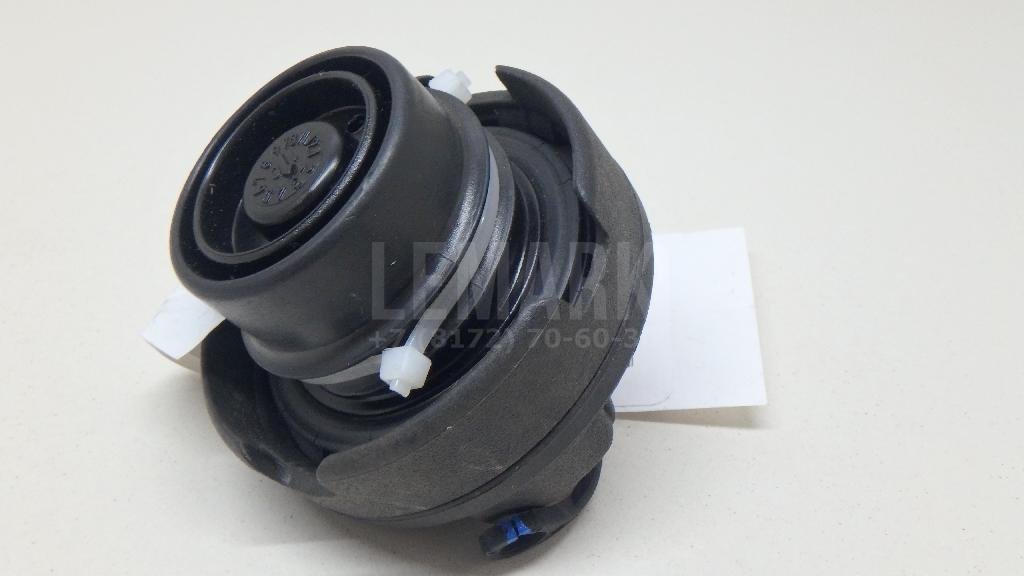 Крышка топливного бака