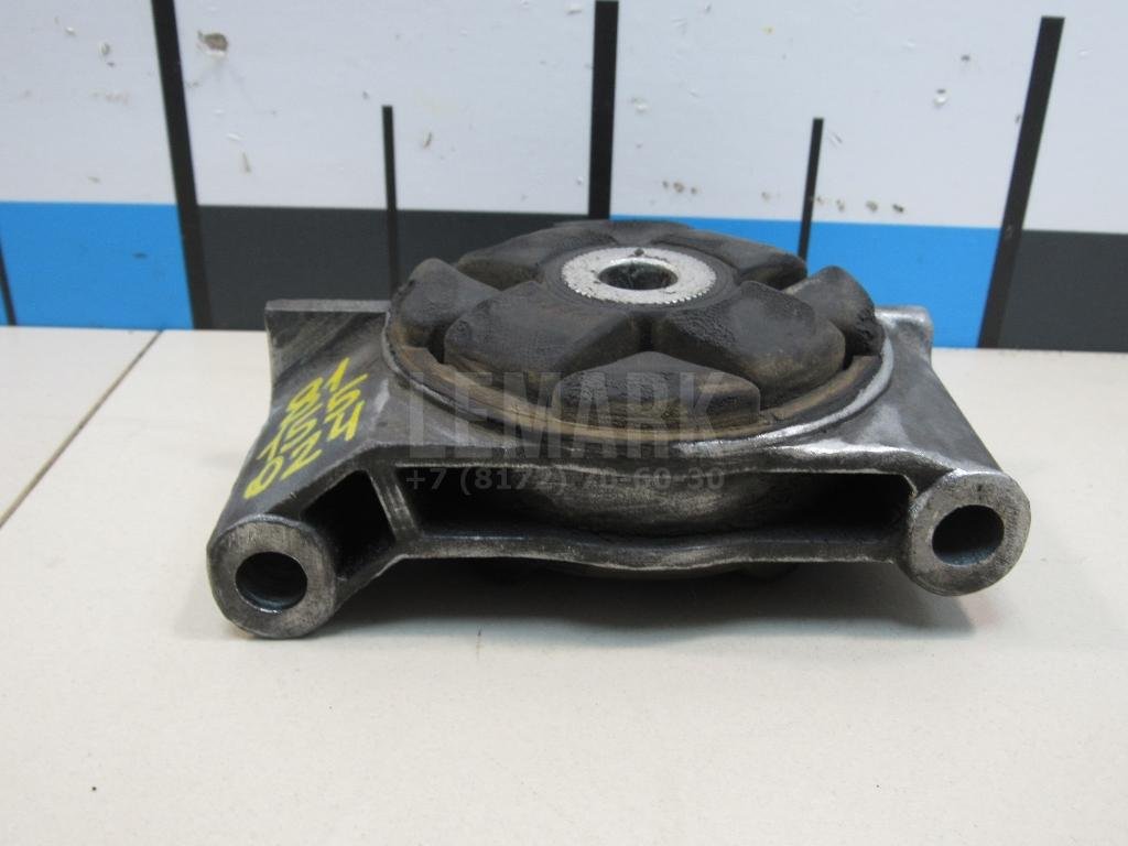 Опора КПП левая