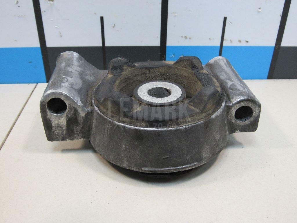 Опора КПП левая