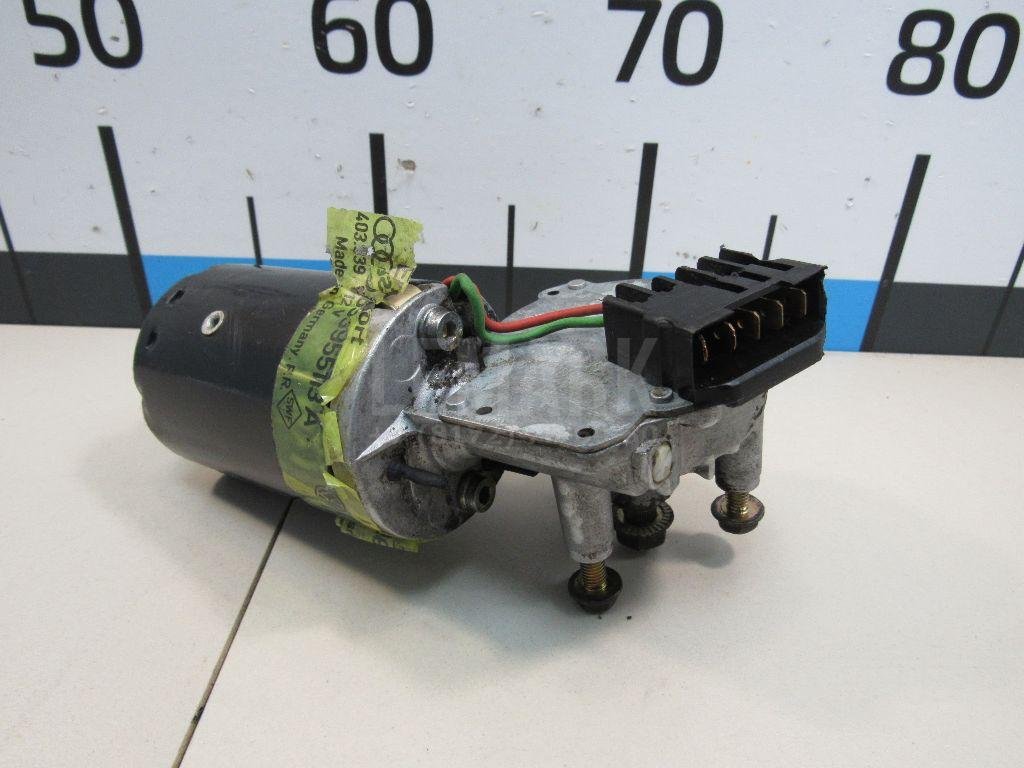 Моторчик стеклоочистителя передний