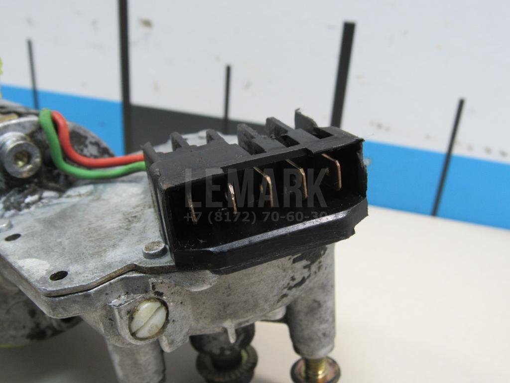 Моторчик стеклоочистителя передний