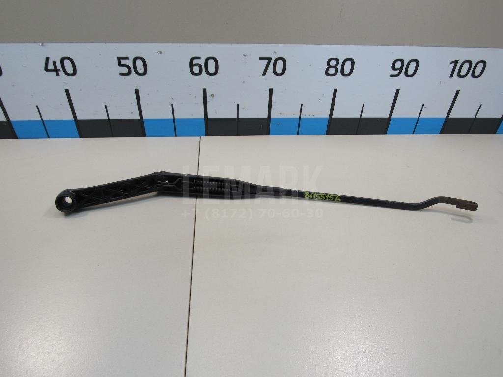 Поводок стеклоочистителя передний левый