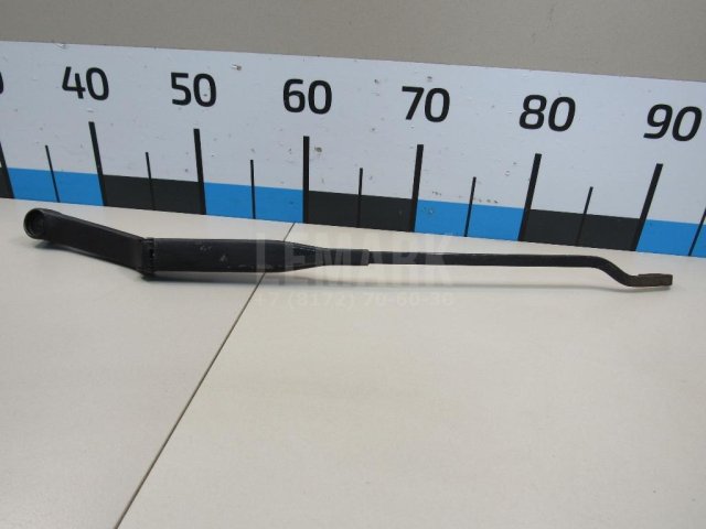 Поводок стеклоочистителя передний левый