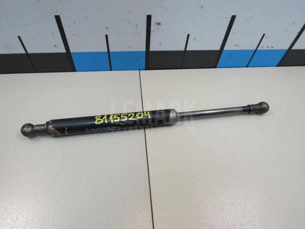 Амортизатор крышки багажника