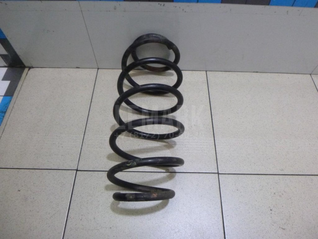 Пружина передняя