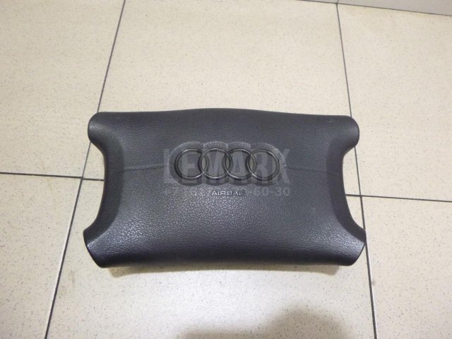 Подушка безопасности в рулевое колесо