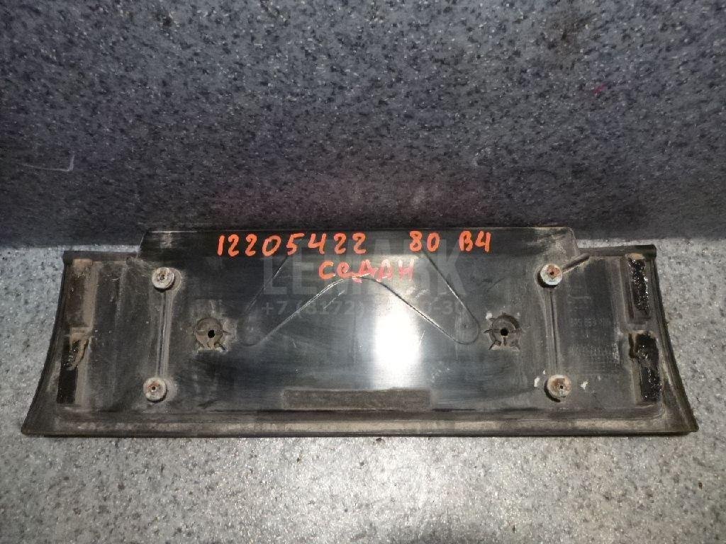 Накладка крышки багажника