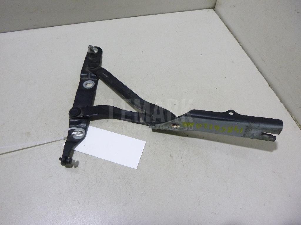 Петля крышки багажника