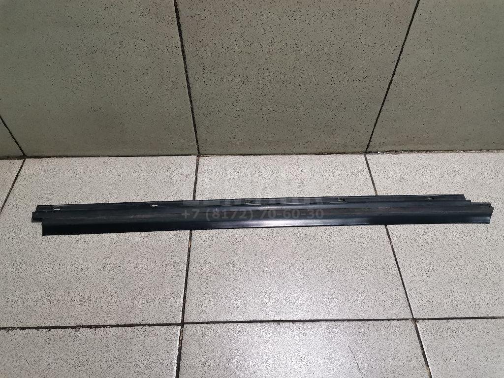 Накладка стекла заднего правого