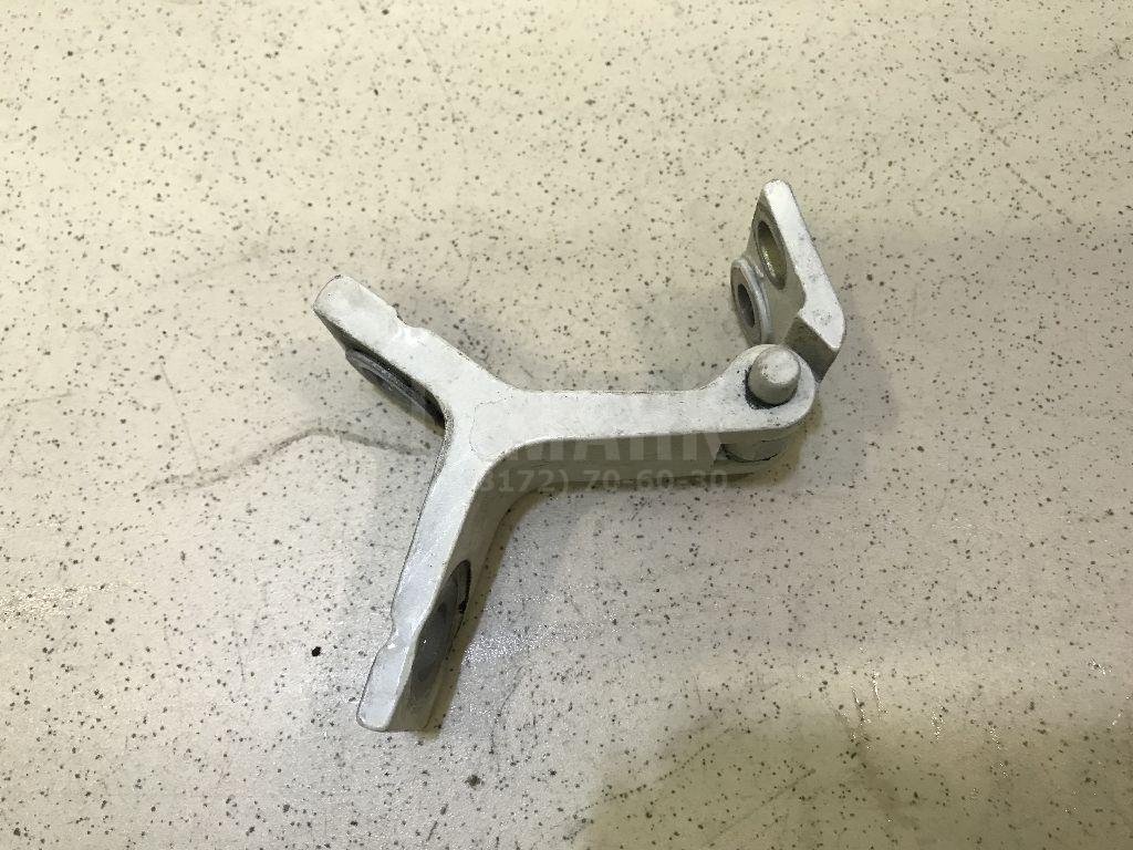 Петля двери задней правой верхняя