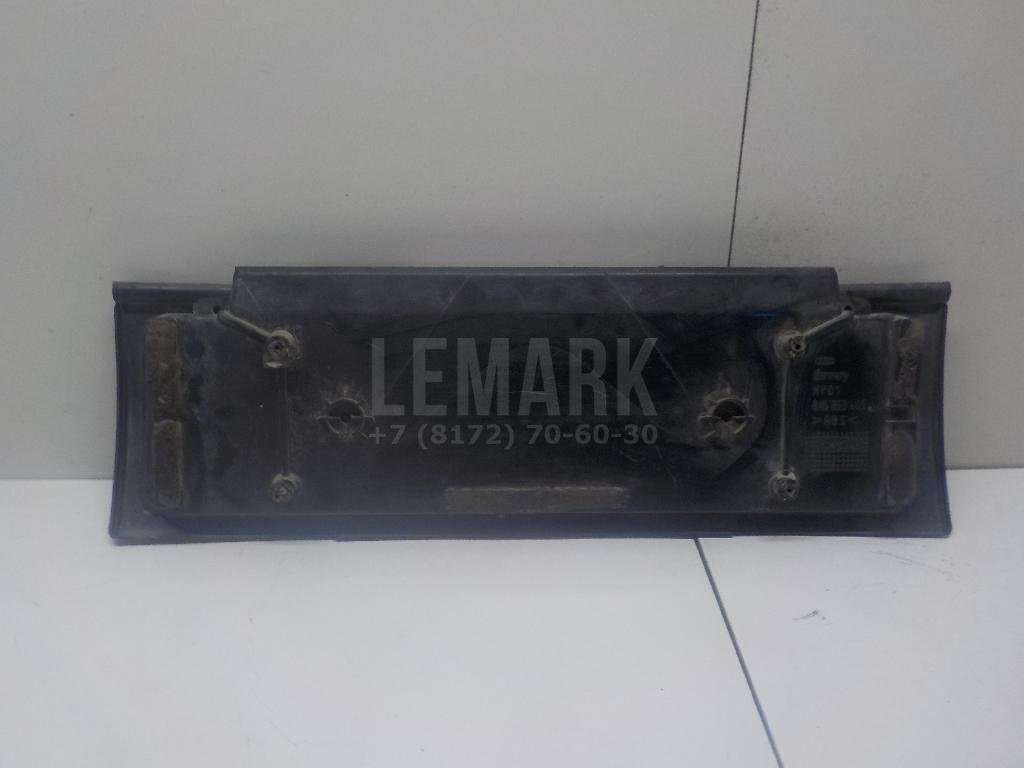 Накладка крышки багажника