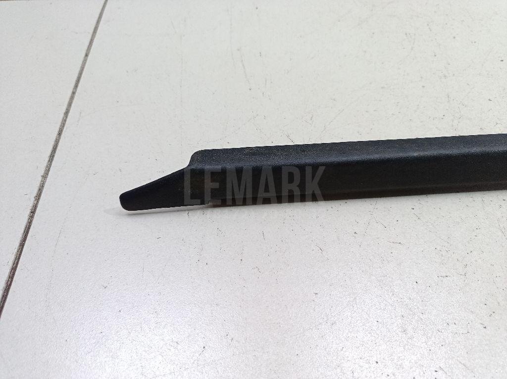 Накладка (кузов внутри)