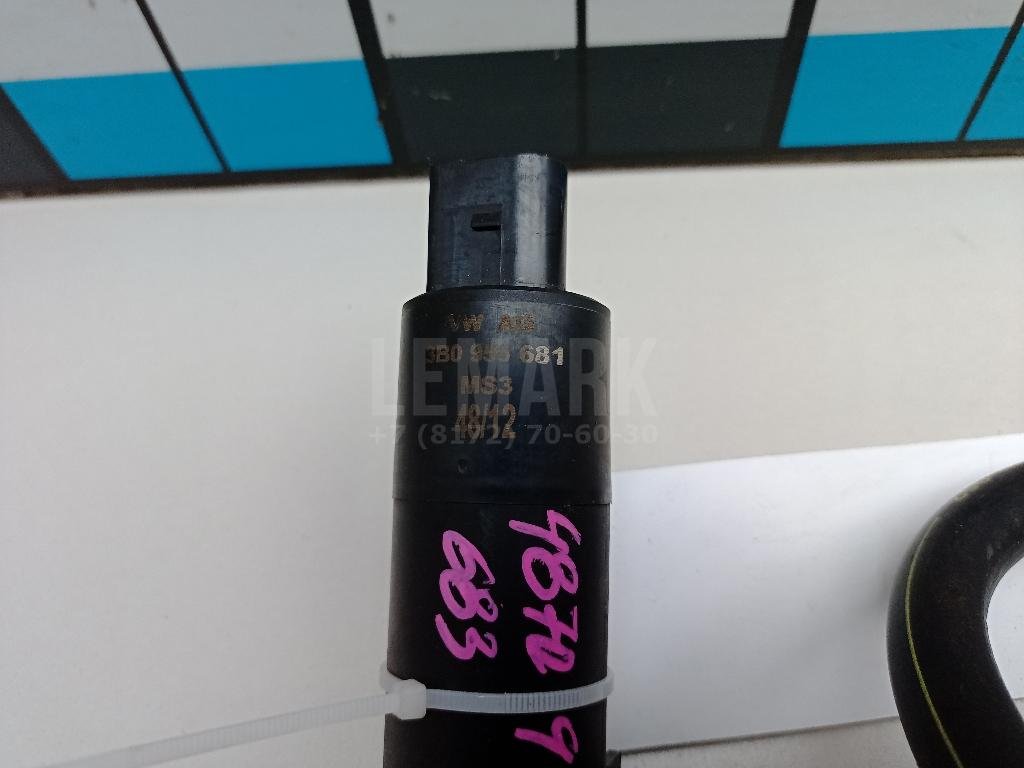 Насос омывателя фар