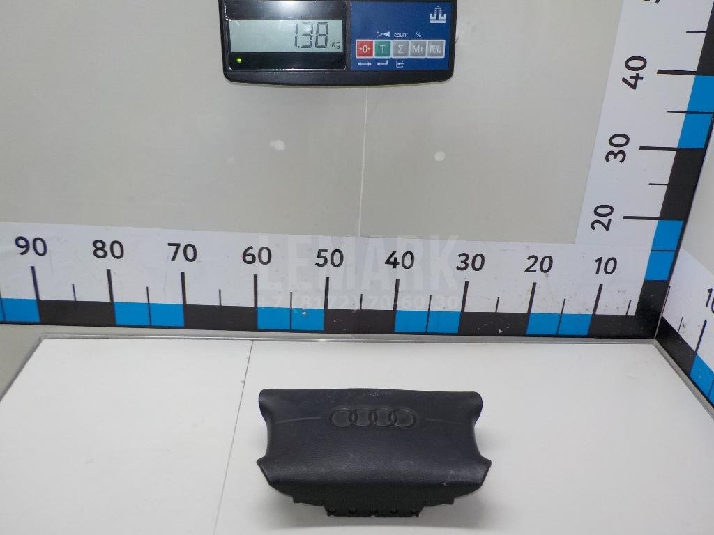 Подушка безопасности в рулевое колесо