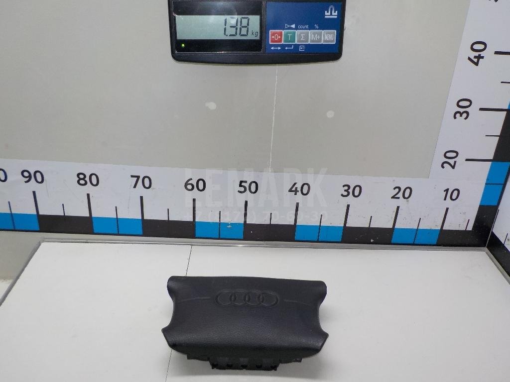 Подушка безопасности в рулевое колесо