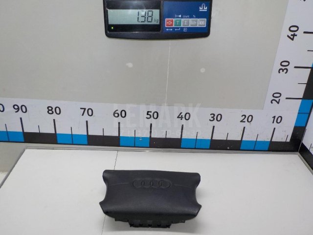 Подушка безопасности в рулевое колесо