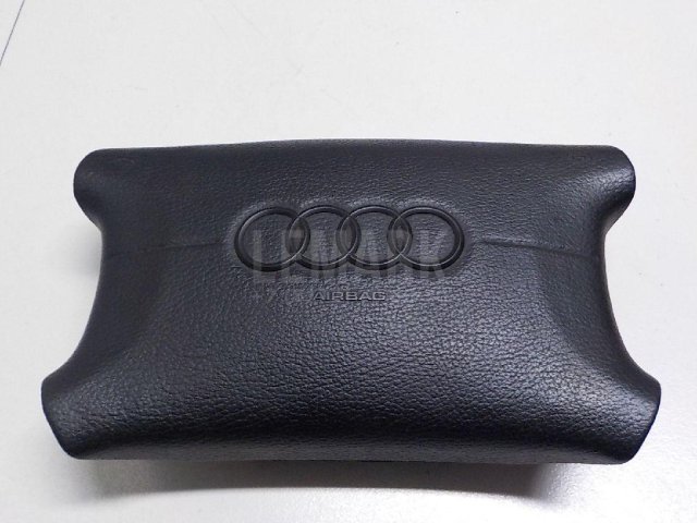 Подушка безопасности в рулевое колесо