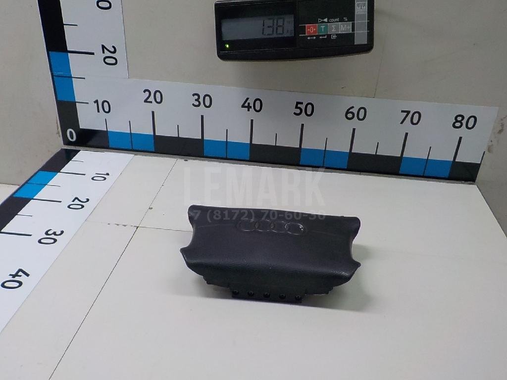 Подушка безопасности в рулевое колесо