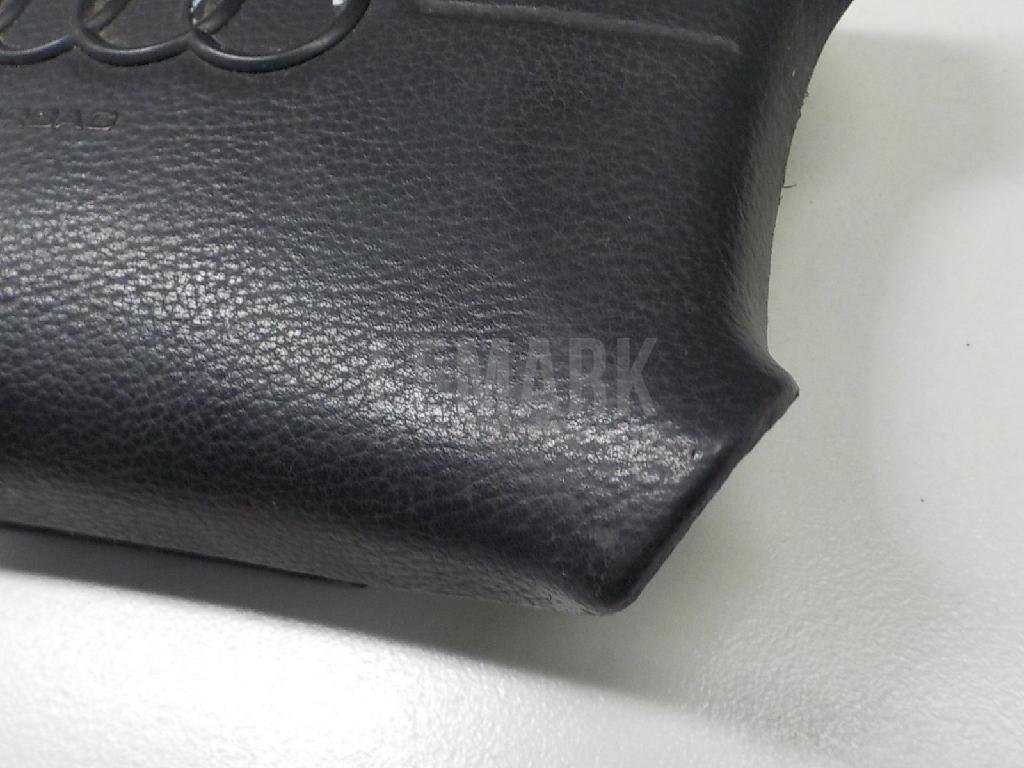 Подушка безопасности в рулевое колесо