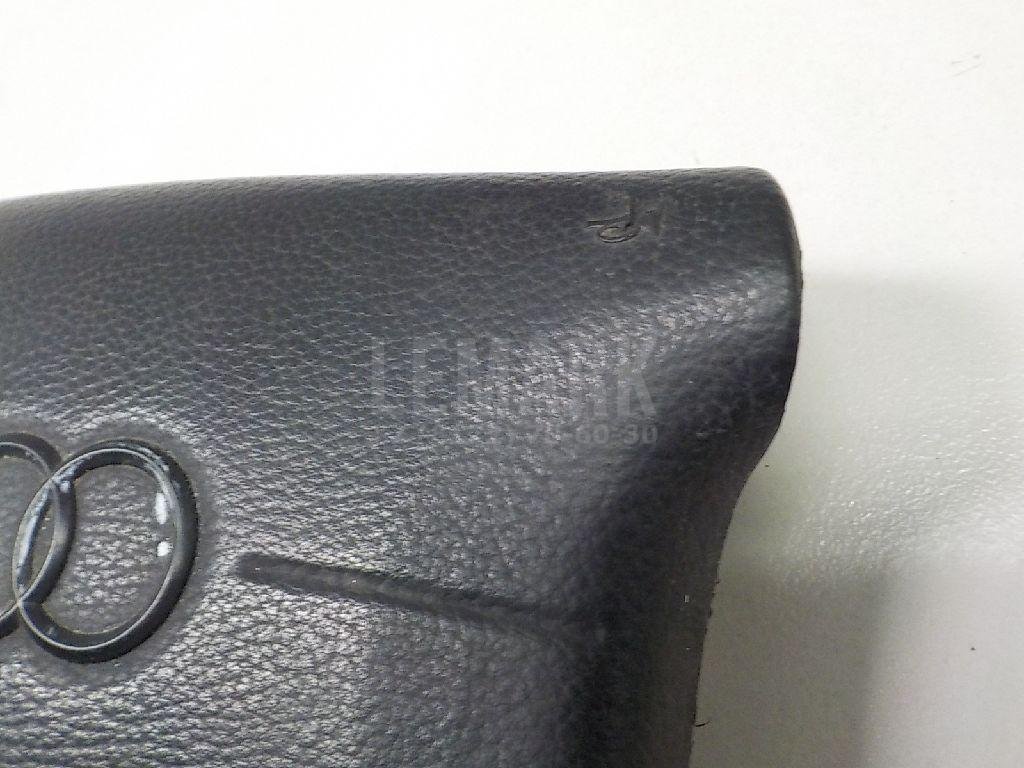 Подушка безопасности в рулевое колесо