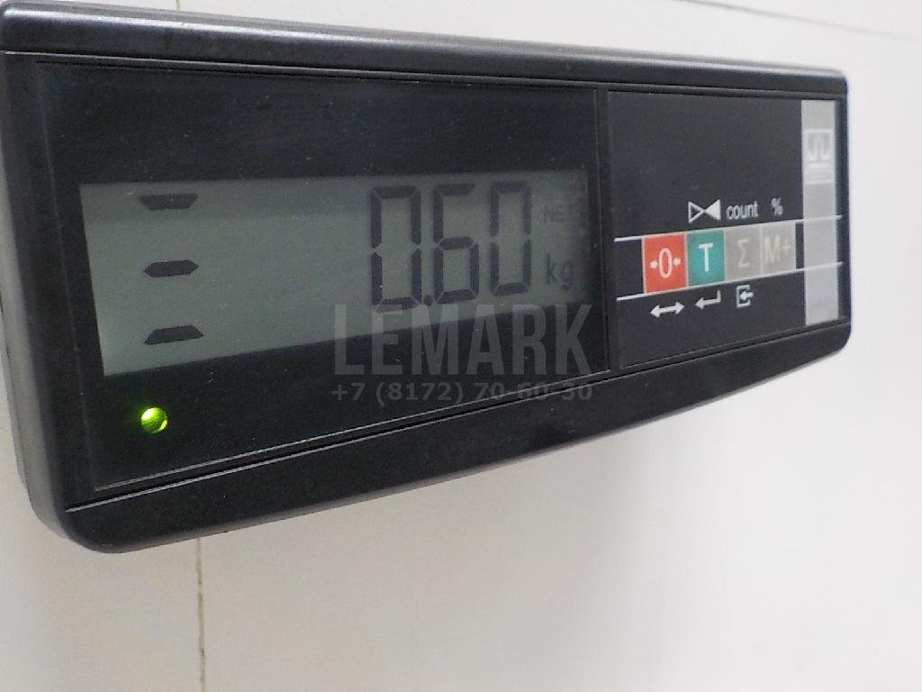 Накладка крышки багажника