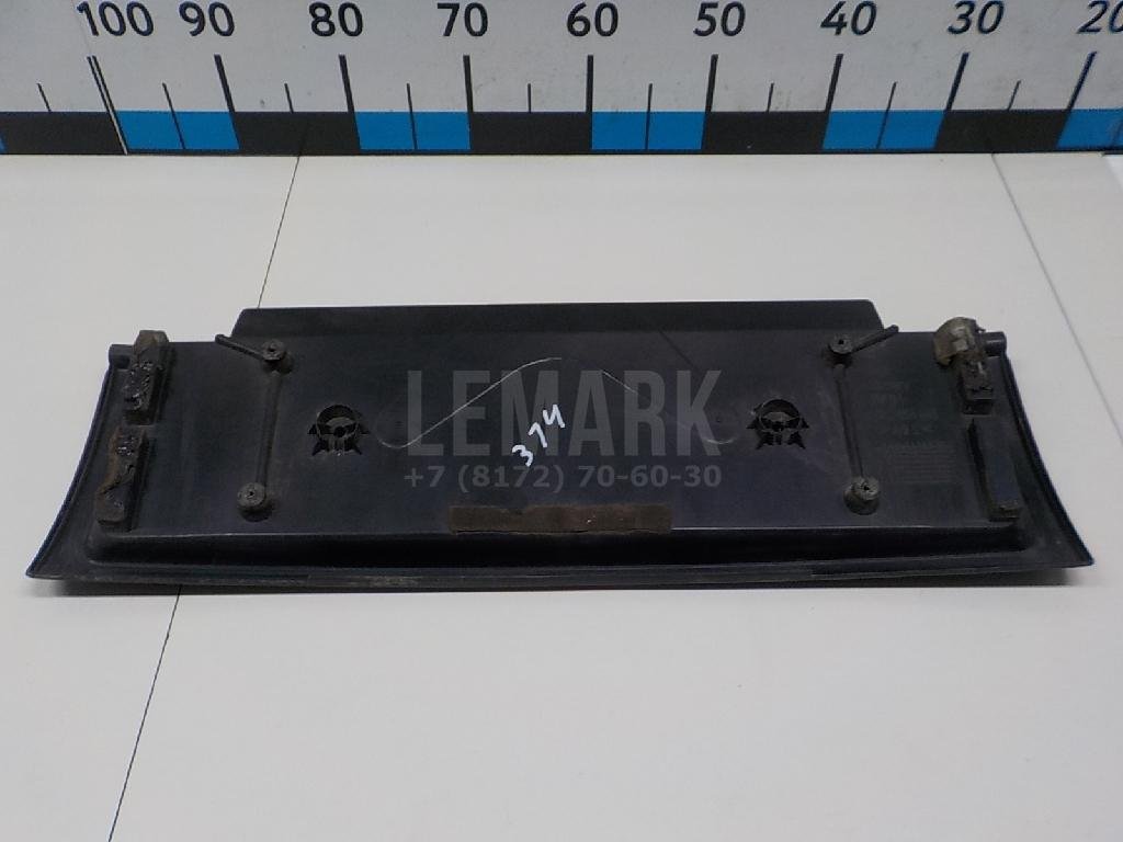 Накладка крышки багажника