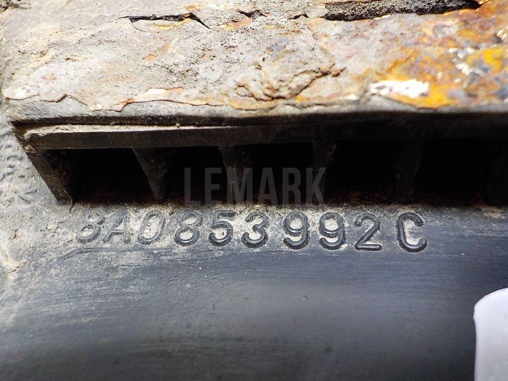 Молдинг переднего правого крыла