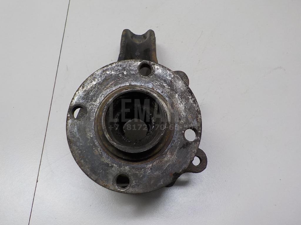 Кулак поворотный передний левый