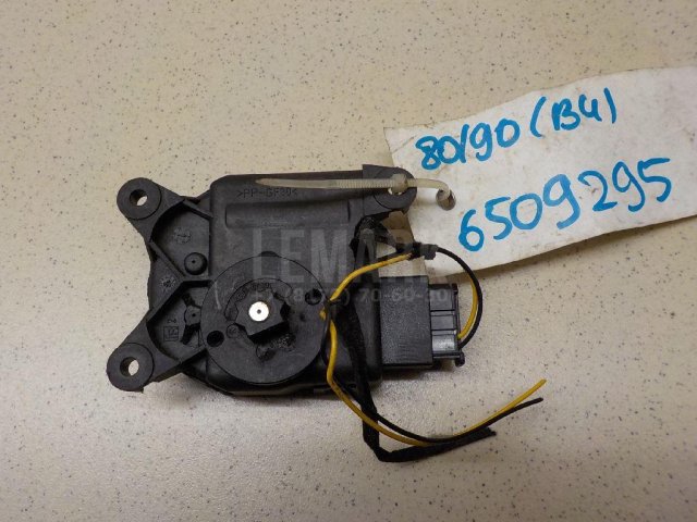 Моторчик заслонки отопителя