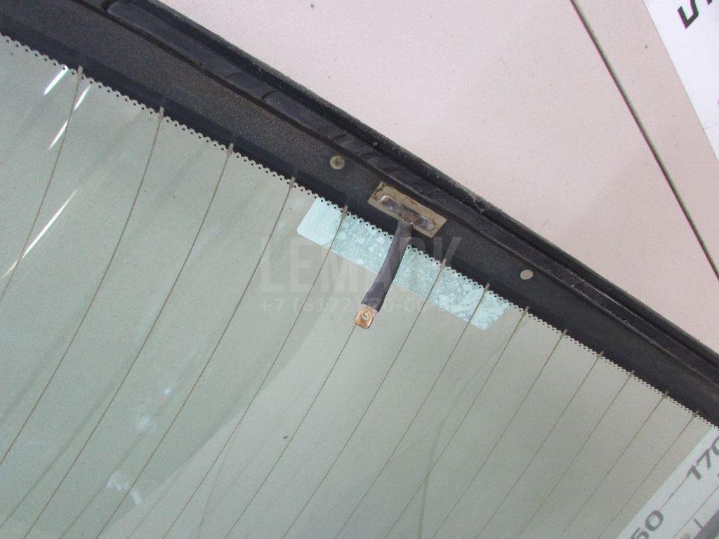 Стекло заднее
