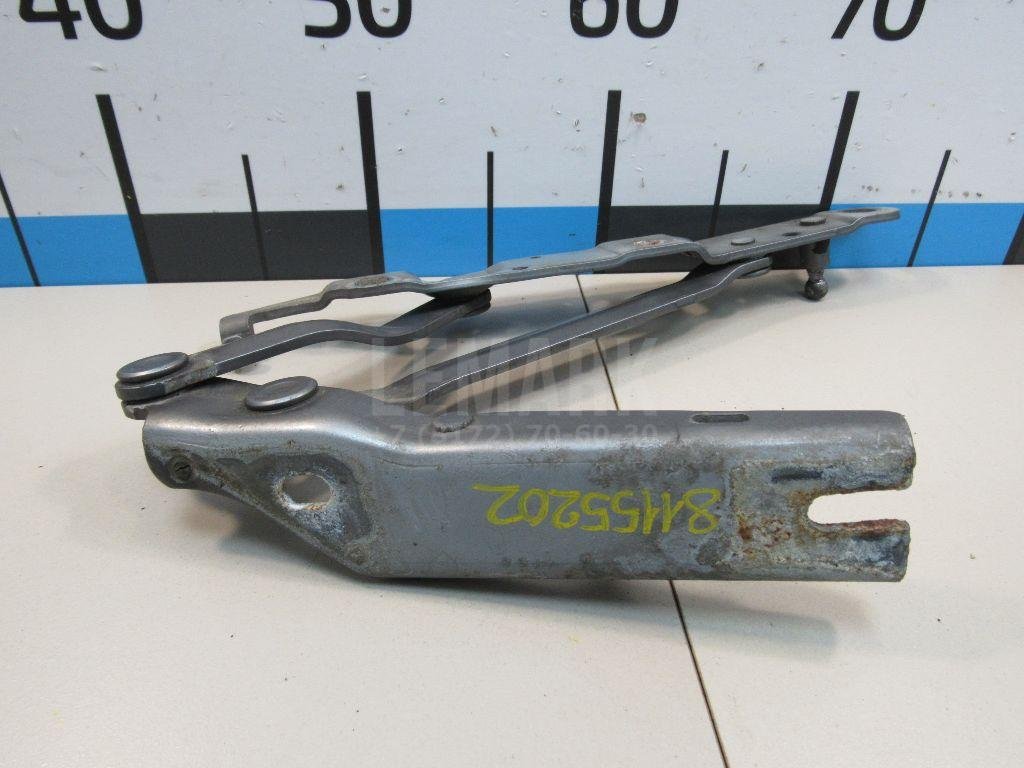 Петля крышки багажника