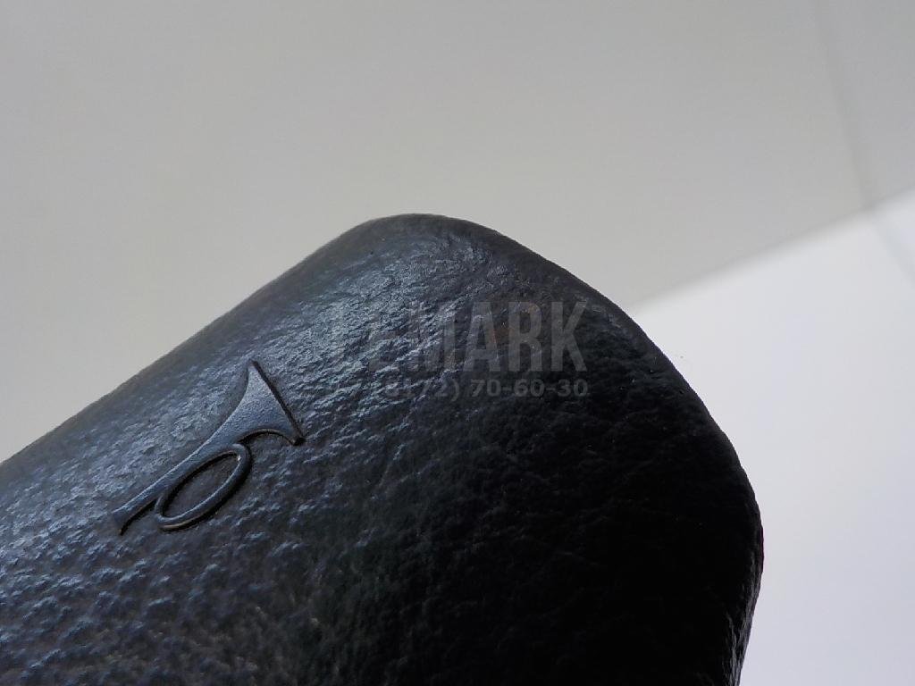 Подушка безопасности в рулевое колесо