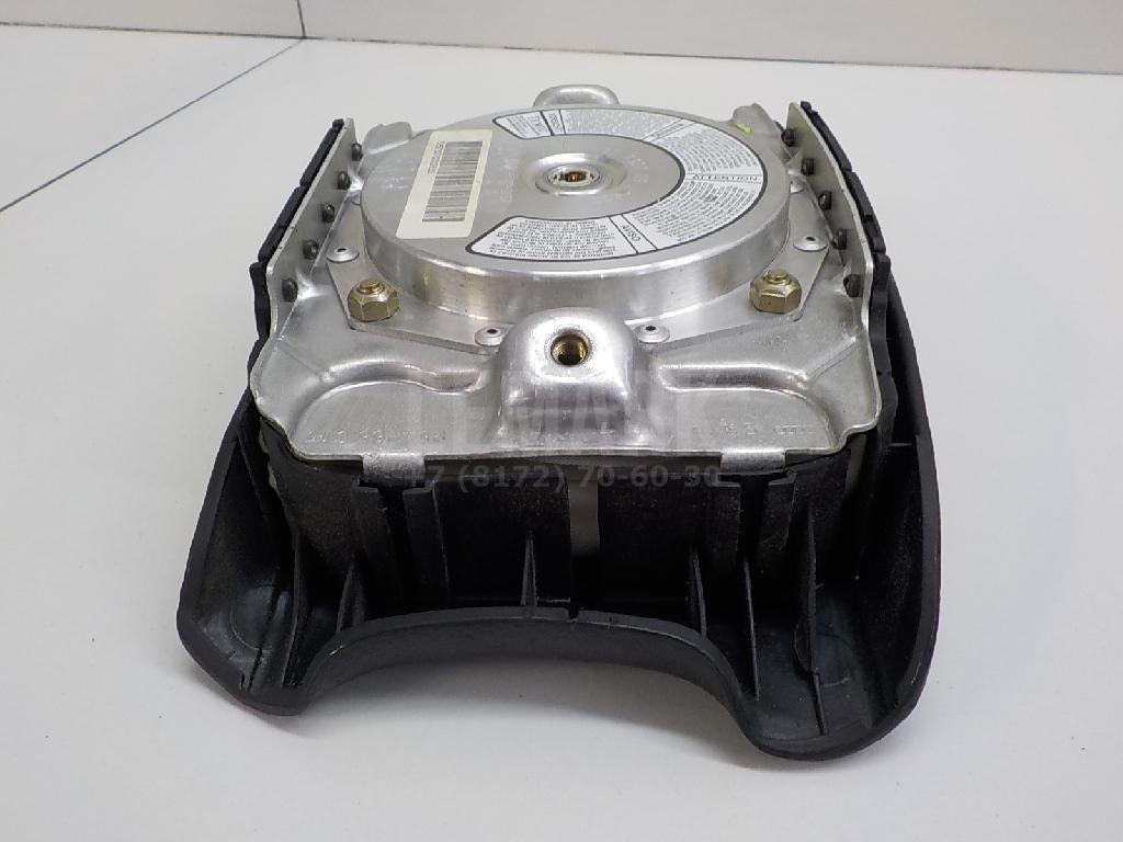 Подушка безопасности в рулевое колесо