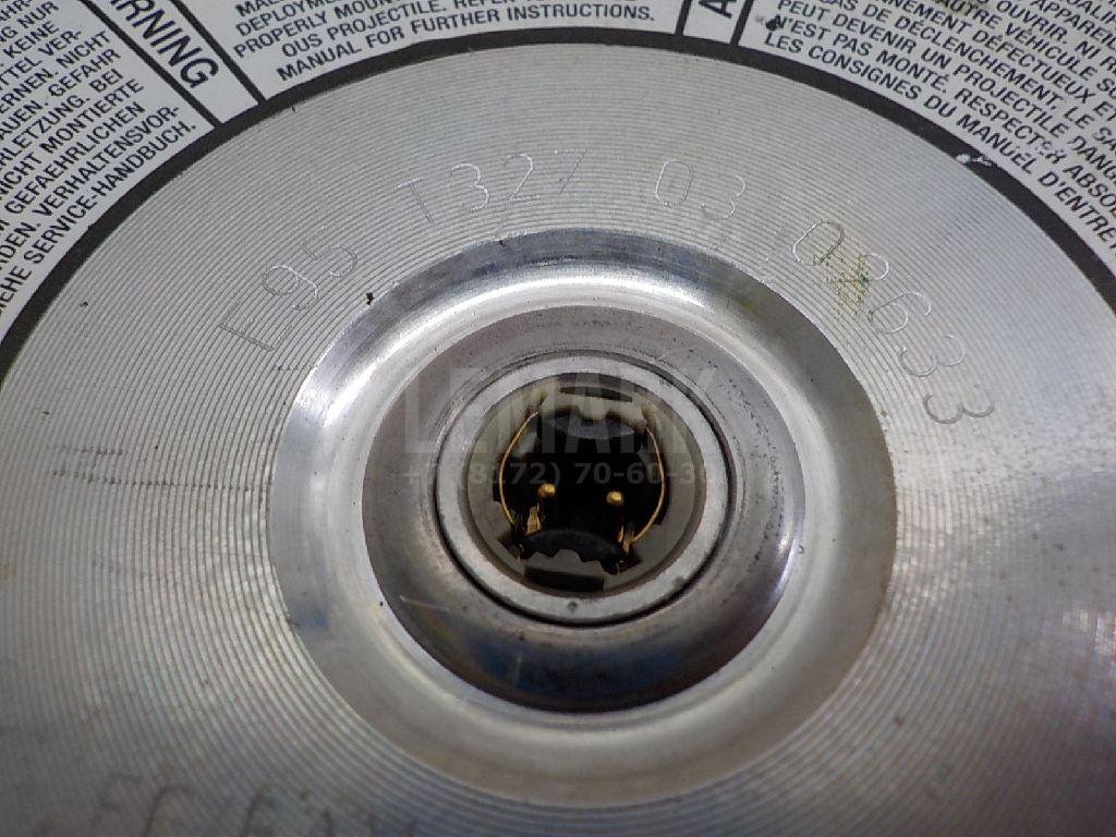 Подушка безопасности в рулевое колесо