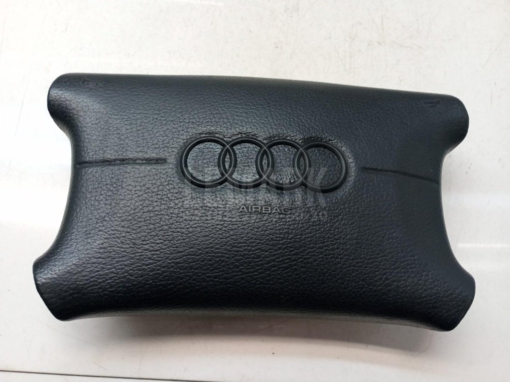 Подушка безопасности в рулевое колесо