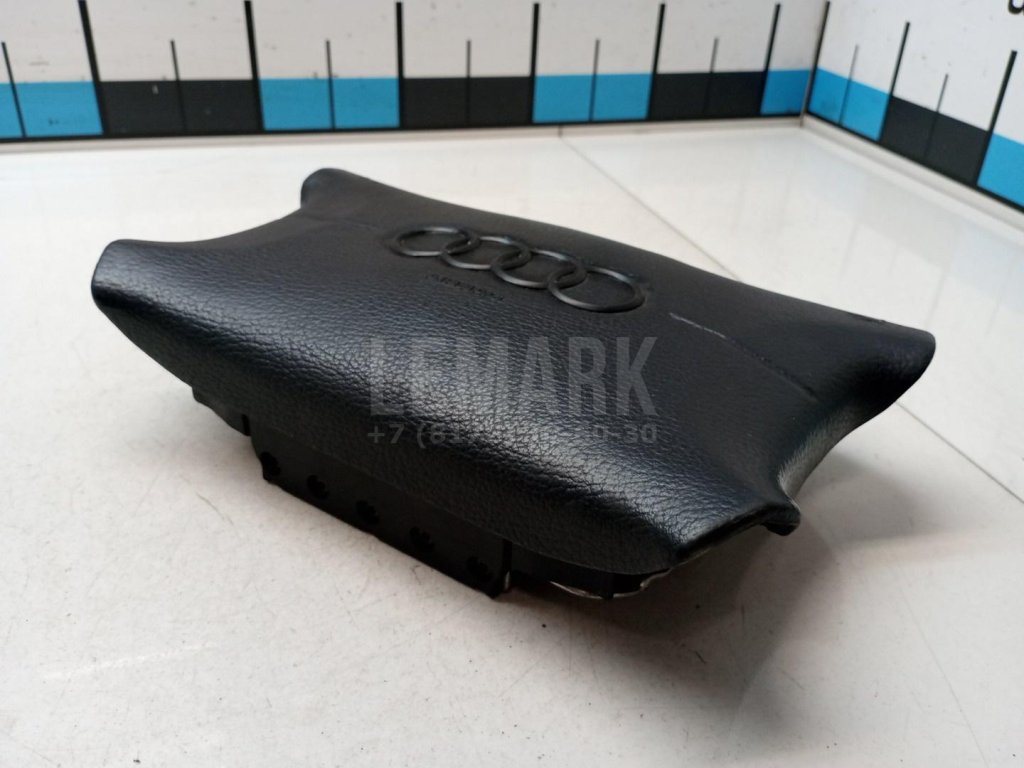 Подушка безопасности в рулевое колесо