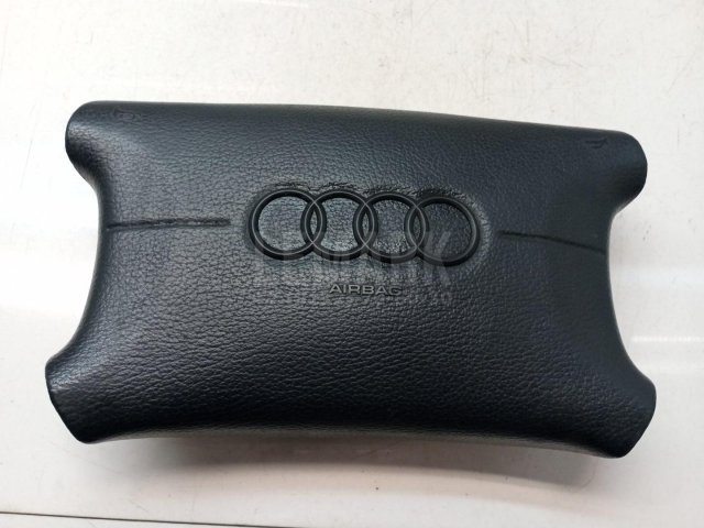 Подушка безопасности в рулевое колесо